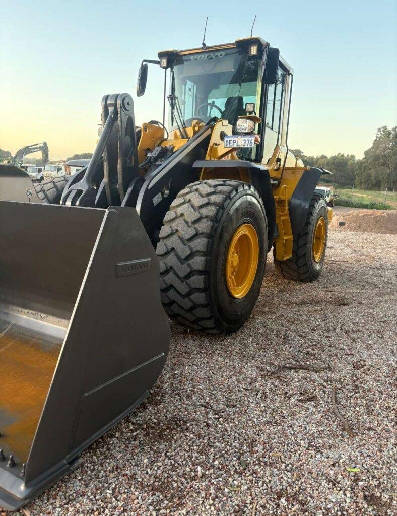 Industrial painting for heavy machinery